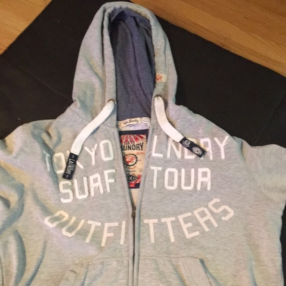 Men’s GQ hoodie - Picture 2 of 3